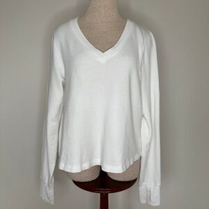Athleta Women's V-neck White Sweatshirt Super Soft Size Medium Tall